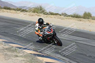 media/Dec-01-2025-Moto Forza (Mon) [[2daa91e15f]]/2-Intermediate Group/Session 4 (Turn 10 Inside)/